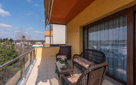 Spatios, luminos, facil compartimentat.Zona Iancu Nicolae